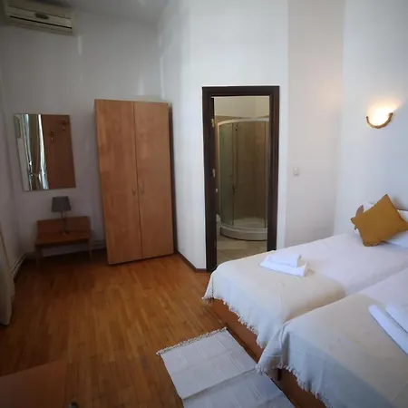 Hotel Casa Tomis 3*